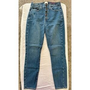 Ao.LA Blue-Reg Wash 5 button jeans Lightly Distressed Jeans Size 29